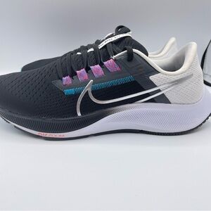 Nike Air Zoom Pegasus Black Metallic Silver White Size 7 CW7356 003